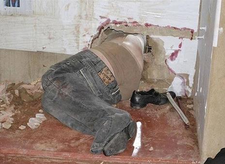 ��������Խ�z�������ϣ�����������Խ�z�����̫�󱻿��ڶ��У����־���Ц�Ʊ��˶�Ƥ