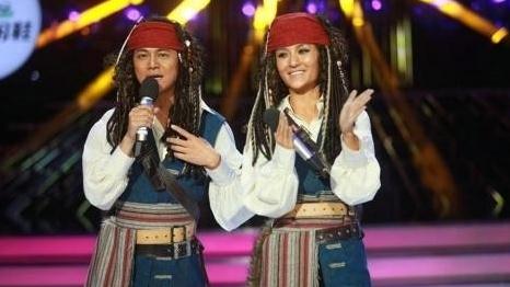 盤點謝娜百變大咖秀10大雷人造型,沒有最雷只有更雷,謝娜扮演海盜船長