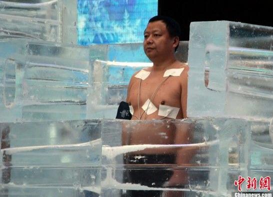 �ͺ������Lɳ���^��������ͺ��O�ޣ��Ȼ�����Ů�w򞡰������