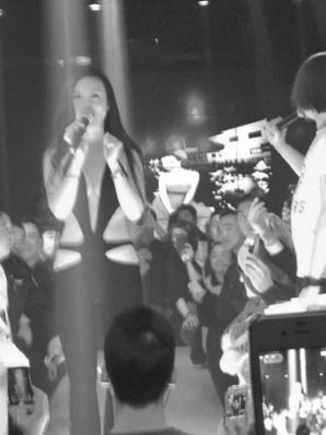 ��¶¶���d�ư��`Ҏ��Ѩ���ǁy�ӣ�����������¶¶��Ⱥ��(�D)