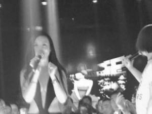 干露露宜興酒吧違規走穴 男子拉扯干露露被群毆