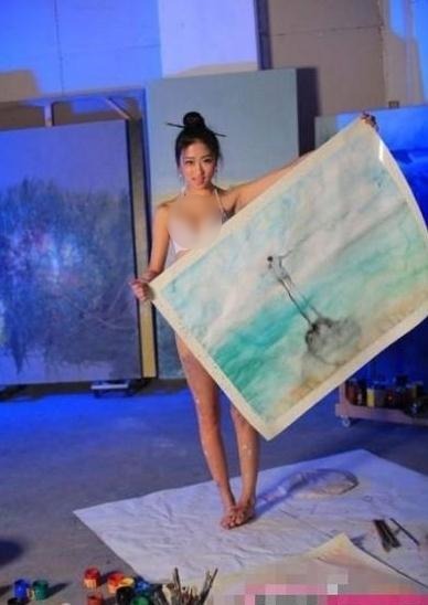 ˇ�g(sh��)ϵ��Ů�����Ó���㮋���ԷQ�Ǹ�ˇ�g(sh��)���Ǹ�ɫ�飬���|(zh��)���ǳ���