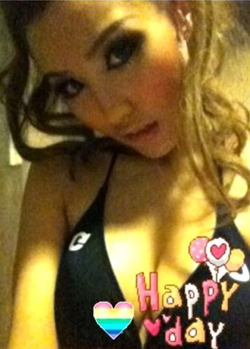 �����ģ�Ҋʘ�Ȧ��(n��i)��˯��(n��i)Ļ����ʮ�fԪ���������