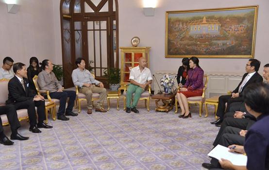 �썘Ҋ̩����Ӣ�����b�������ضY�x��ָ�����䳨���Гp�Ї��ˇ��H����