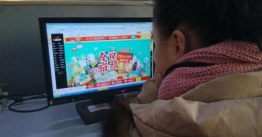 校花“替父代言賣酒”被重罰45000元 虛假推廣三農產品太缺德