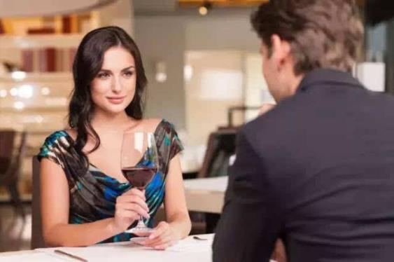 產(chǎn)婦坐月子能喝酒嗎?產(chǎn)婦多久后可以喝酒