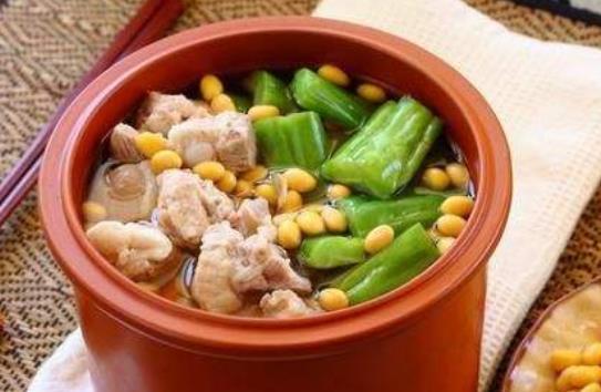 產(chǎn)后可能會(huì)導(dǎo)致胸部變小 4種豐胸秘訣要記住