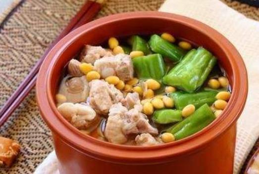 哺乳期之后乳房變形是無法避免的事情 3招讓寶媽重塑傲人身材