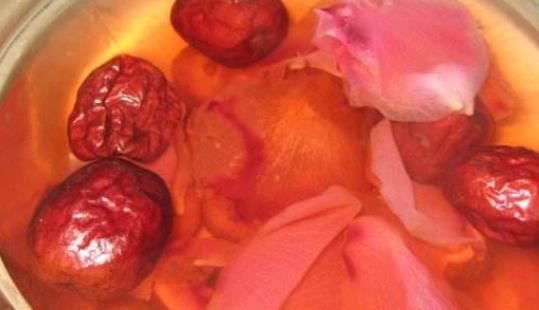 生完寶寶后產婦急需進補 月子里滋補很重要