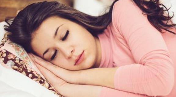 其實產后脫發很正常的 3大養發秘籍來幫你