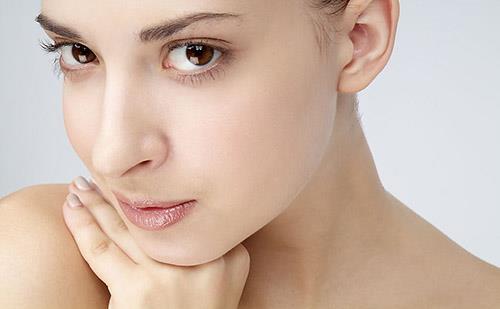 女人下巴長痘該怎么治療?女人下巴長痘是什么原因