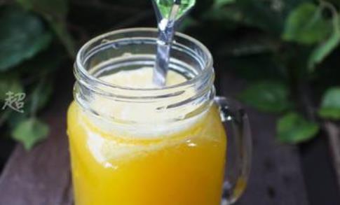 臉部長痤瘡這對很多人來說都是一種折磨 這些食物一定不可以吃