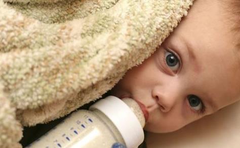 什么是儲奶瓶有什么作用 應該怎么樣選購儲奶瓶