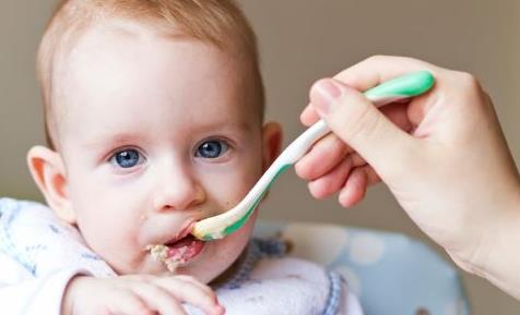 兒童不適宜用什么樣的餐具 買兒童餐具需要注意事項