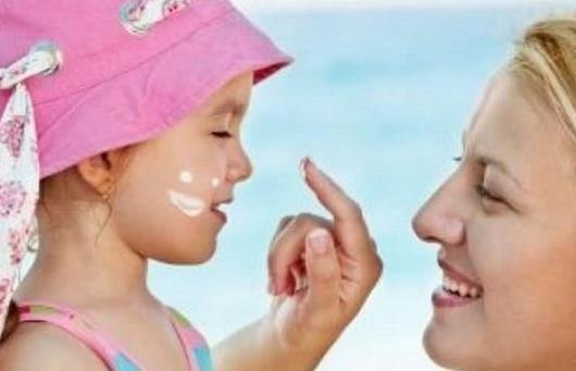 怎么挑選兒童防曬霜 哪些兒童防曬霜孩子不能用