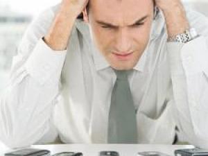 手機恐懼癥:上班族“守機”恐懼癥 總感覺電話響