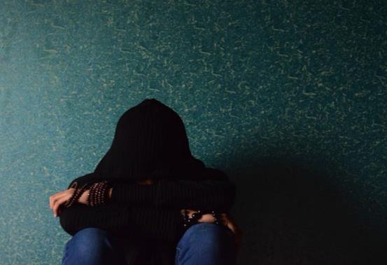 好端端的人怎么會得抑郁癥?女兒得了抑郁癥整天玩手機怎么辦?