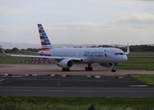 飛機準點率百分之60會晚點嗎?打雷下雨飛機在天上飛怎么辦?