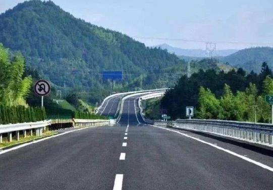 etc欠費(fèi)補(bǔ)繳后仍然不能使用是怎么回事?辦理ETC去銀行還是高速口好