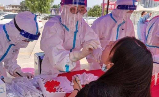 次密接觸兩次核酸均為陰性需要隔離多久 次密接觸者的健康碼是什么顏色