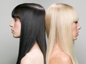 頭發油的原因-如何治療頭發出油？