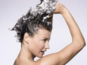 怎樣洗頭才正確?日常洗頭避免7大護發誤區