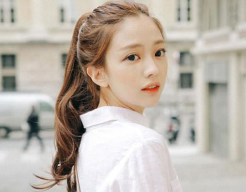 劉海一天就油了正常嗎?花露水噴頭發能殺死虱子嗎?