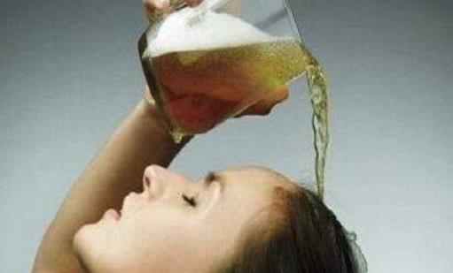 冬季女生應該怎么樣護發 冬季應該吃什么食物能護發