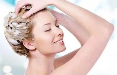 洗頭時需要知道的七大禁忌 關于正確洗發護發的守則