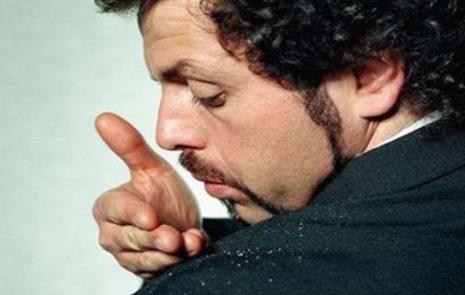 頭皮屑過多是什么原因造成的 怎么樣才能緩解頭皮屑過多