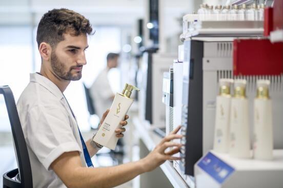 修護洗發水什么牌子好 丹姿絲維麗讓秀發換季持續靚麗