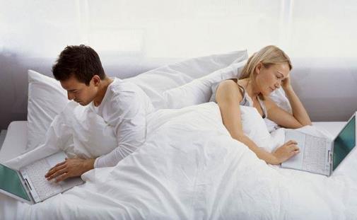 飛機(jī)杯放多少潤滑液合適?飛機(jī)杯放過潤滑液之后可以不洗嗎