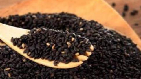 男性頭發(fā)稀少很難看 推薦三種食物吃了能生發(fā)