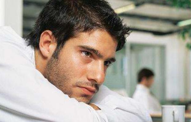 男人久坐影響睪丸健康 五招幫你保養(yǎng)