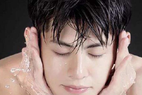 男性喝水好處大 可以預防性冷淡