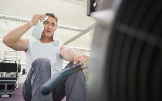 男人四十歲后如何養生 中年男人養生要預防哪些疾病 中年男人養生吃什么