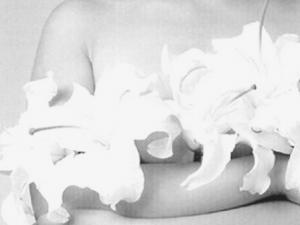 按摩豐胸有什么好處?簡(jiǎn)單快速的懶人豐胸按摩法