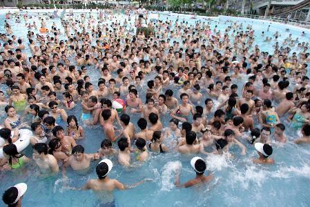 女性經期前后可以游泳嗎?女性經期幾天后可以游泳