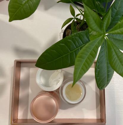 胸很小很難看很自卑怎么辦 你們都用什么牌子的豐胸霜