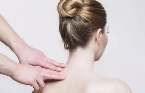 推拿哪個部位能治痛經?痛經推拿需要注意什么事項