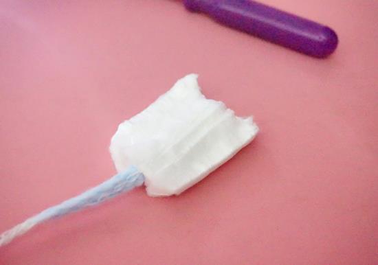 衛(wèi)生棉條上廁所要拿出來嗎?用衛(wèi)生棉條要注意什么