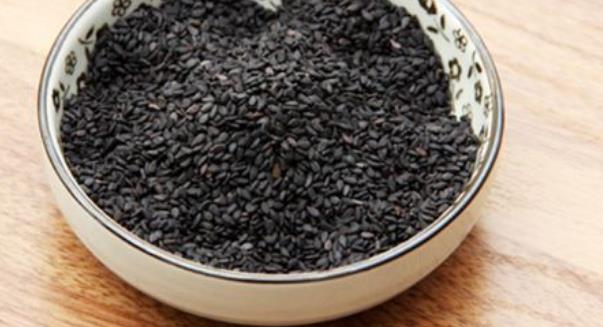 黑色食物一直給我們的感覺就很有營養 補腎多吃三種黑色食物