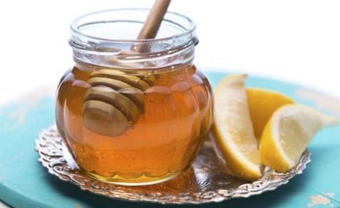 喝蜂蜜有助于排毒嗎 女性排毒用什么方法好