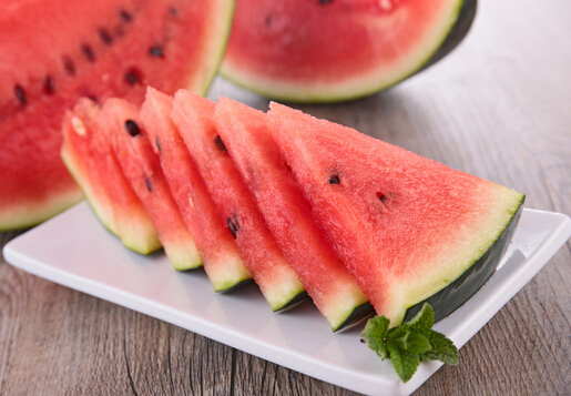 西瓜蜂蜜露怎么做?西瓜能清熱去火