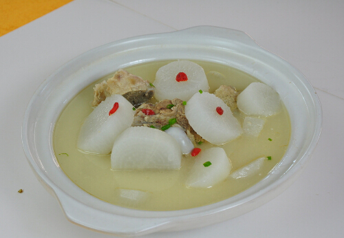 燉蘿卜不能太早放鹽-煲湯什么時候放鹽好?