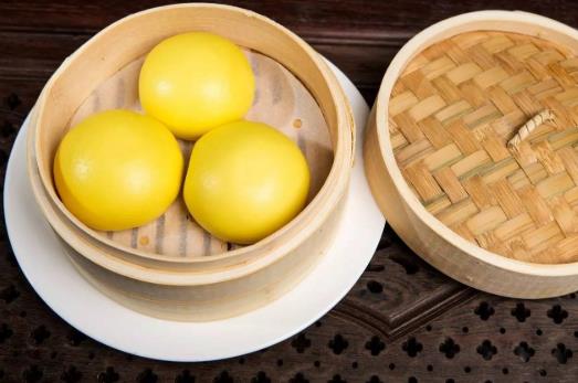 流沙包為什么會蒸裂?流沙包怎么蒸才不露餡?
