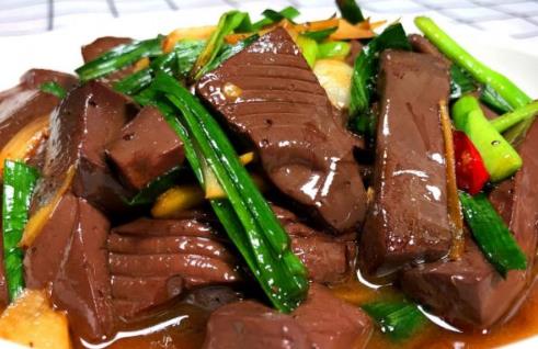 豬血怎么炒又嫩又好吃?制作美味豬血的秘訣