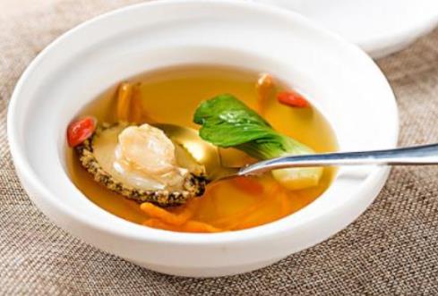 干鮑魚上有白霜是發霉了嗎?鮑魚粥里的鮑魚要煮多久?