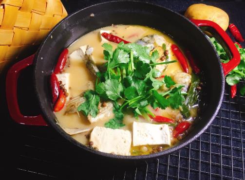 魚頭豆腐湯怎么做才不腥?魚頭豆腐湯要熬多久?