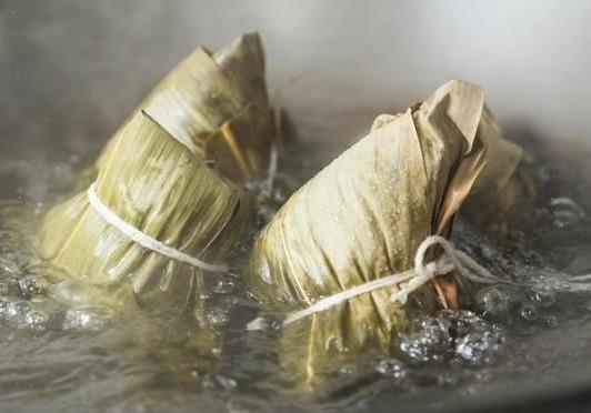粽子煮成了一鍋粥還能吃嗎?粽子是煮的好吃還是蒸的好吃?